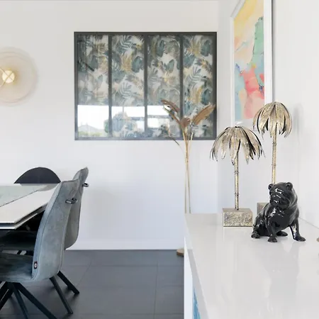 Dom wakacyjny Grande Maison Avec Piscine, Proche Ocean, Les Sables, 6 Personnes *