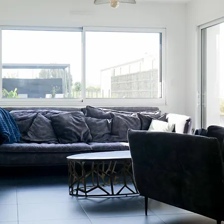 Dom wakacyjny Grande Maison Avec Piscine, Proche Ocean, Les Sables, 6 Personnes *