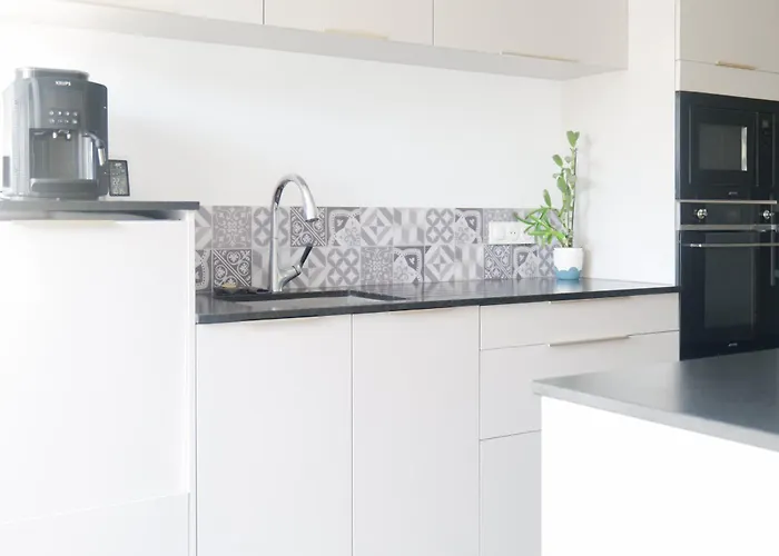 Grande Maison Avec Piscine, Proche Ocean, Les Sables, 6 Personnes * Les Sables-d'Olonne