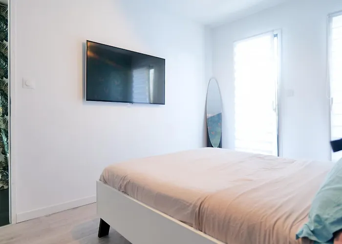 Grande Maison Avec Piscine, Proche Ocean, Les Sables, 6 Personnes Holiday home Les Sables-d'Olonne