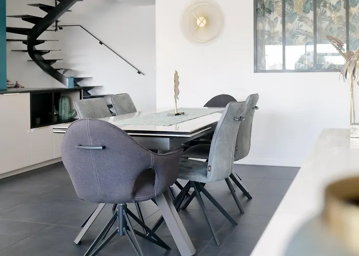 Grande Maison Avec Piscine, Proche Ocean, Les Sables, 6 Personnes * Les Sables-d'Olonne